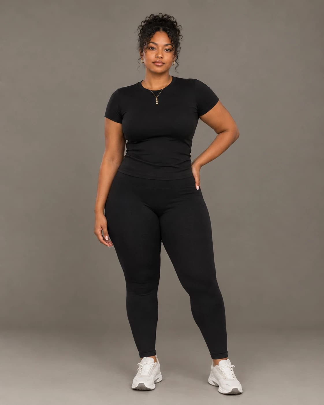 Model wearing size L
